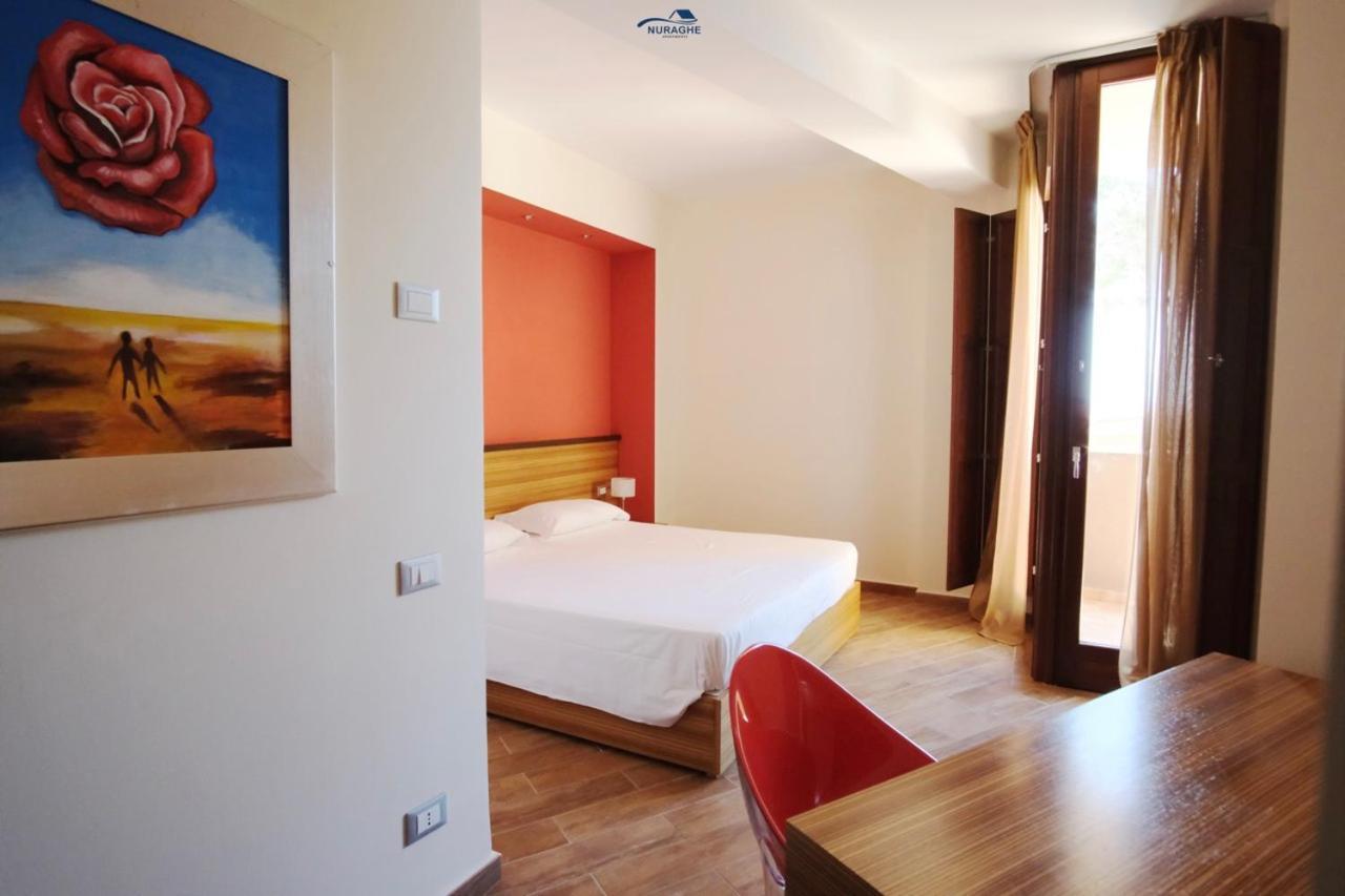 Nuraghe Apartments Teulada Eksteriør bilde