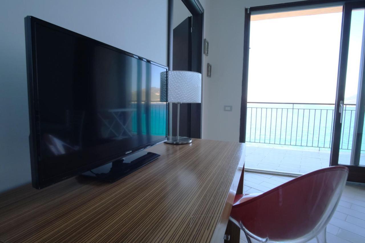 Nuraghe Apartments Teulada Eksteriør bilde