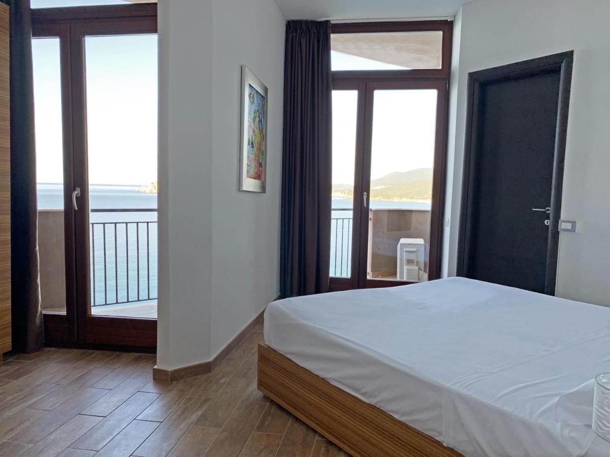 Nuraghe Apartments Teulada Eksteriør bilde